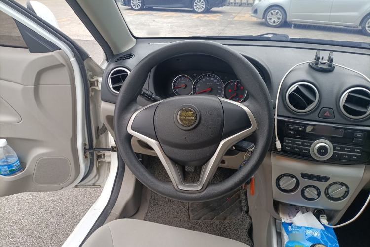 Used CHANGAN Alsvin V3 2012 1.3L Manual Comfort Version China IV Standard Steering Wheel