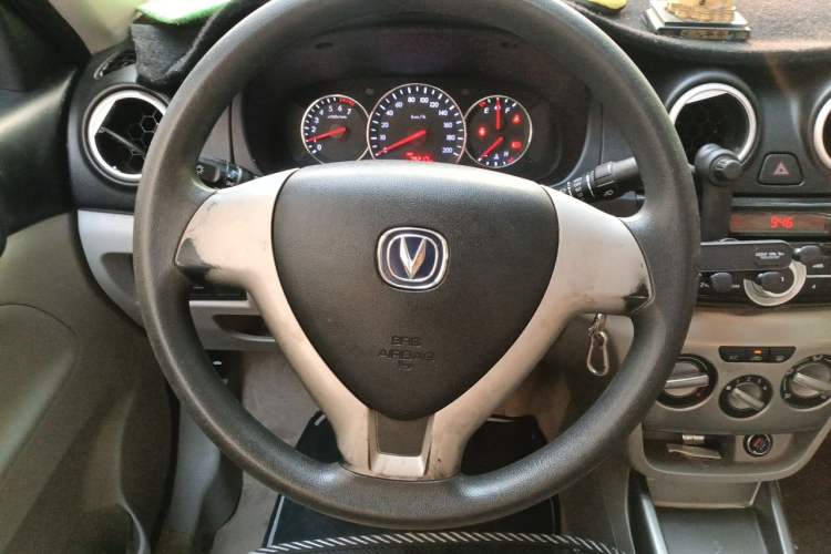 Used CHANGAN Alsvin V3 2012 1.3L Manual Luxury Version China IV Standard Steering Wheel