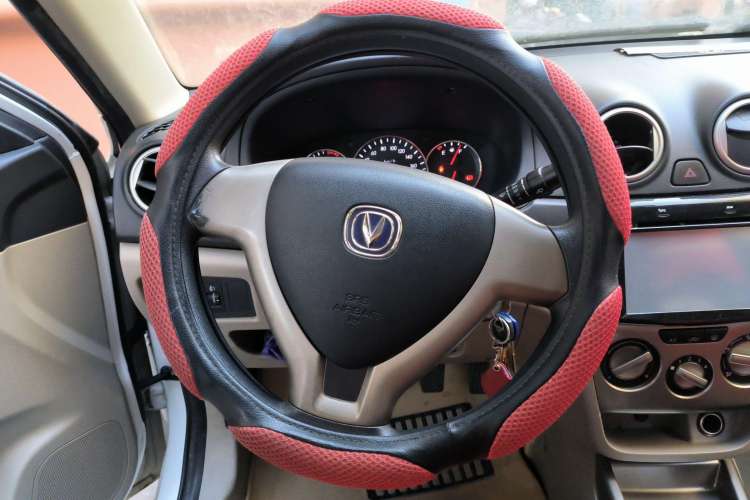 Used CHANGAN Alsvin V3 2012 1.3L Manual Comfort Version China IV Standard Steering Wheel