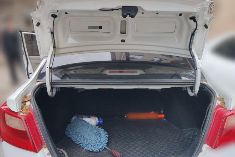 Used CHANGAN Alsvin V3 2012 1.3L Manual Comfort Version China IV Standard Trunk