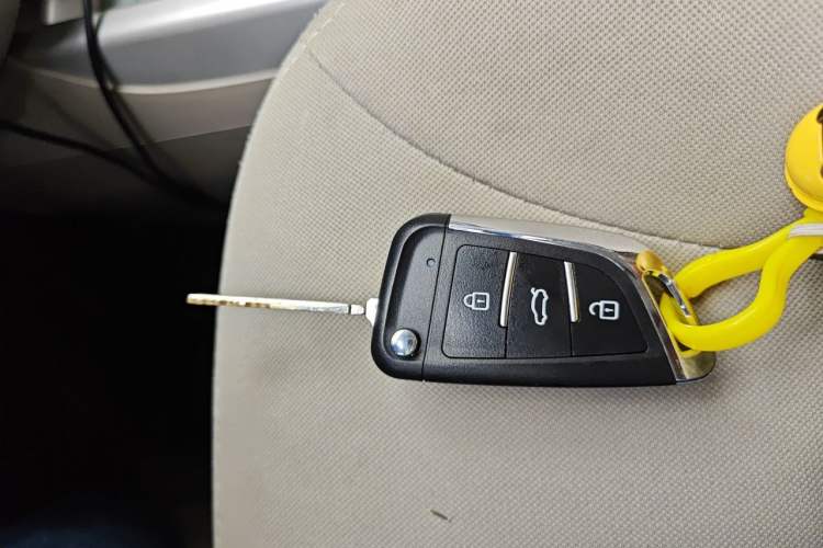 Used CHANGAN Alsvin V3 2012 1.3L Manual Luxury Version China IV Standard Vehicle Key
