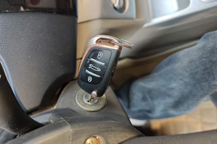 Used CHANGAN Alsvin V3 2012 1.3L Manual Comfort Version China IV Standard Vehicle Key