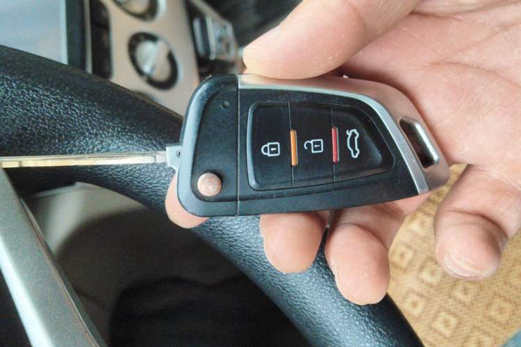 Used CHANGAN Alsvin V3 2012 1.3L Manual Luxury Version China IV Standard Vehicle Key