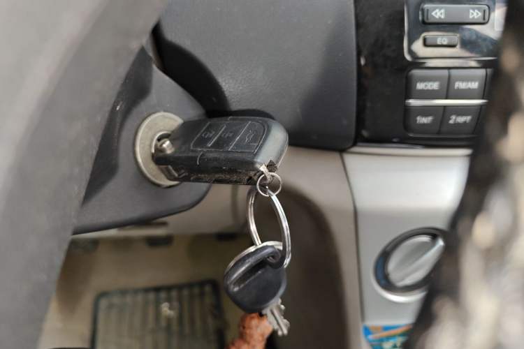 Used CHANGAN Alsvin V3 2012 1.3L Manual Comfort Version China IV Standard Vehicle Key