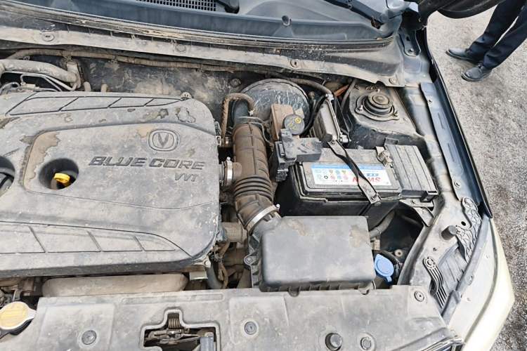 Used CHANGAN Alsvin V3 2015 1.4L Manual Warm-Hearted Model China V Standard Engine Bay Left