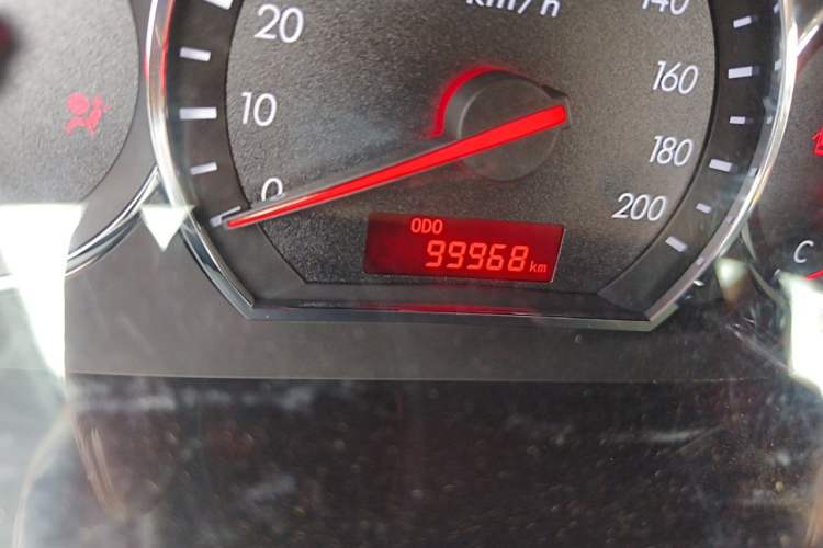 Used CHANGAN Alsvin V3 2015 1.4L Manual Warm-Hearted Model China V Standard Odometer Close Up