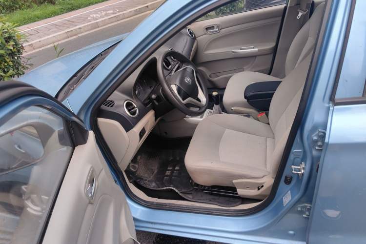 Used CHANGAN Alsvin V3 2015 1.4L Manual Warm-Hearted Model China V Standard Driver Seat