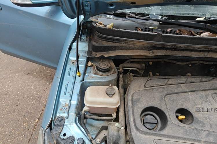 Used CHANGAN Alsvin V3 2015 1.4L Manual Meiman Model China IV Standard Engine Bay Right
