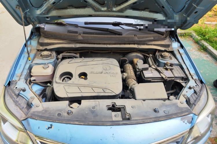Used CHANGAN Alsvin V3 2015 1.4L Manual Warm-Hearted Model China V Standard Engine Bay