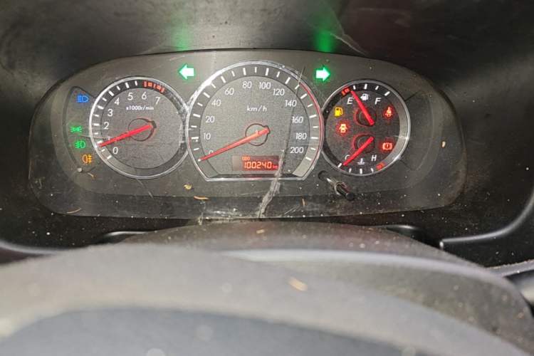 Used CHANGAN Alsvin V3 2015 1.4L Manual Meiman Model China IV Standard Odometer Close Up