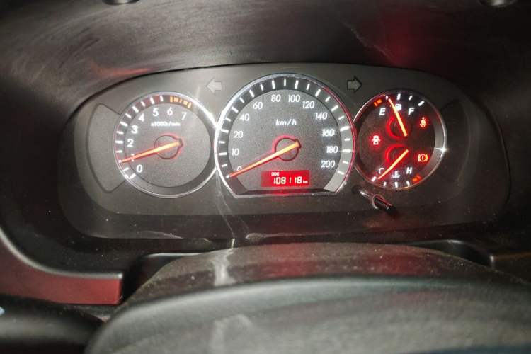 Used CHANGAN Alsvin V3 2015 1.4L Manual Meiman Model China IV Standard Odometer Close Up