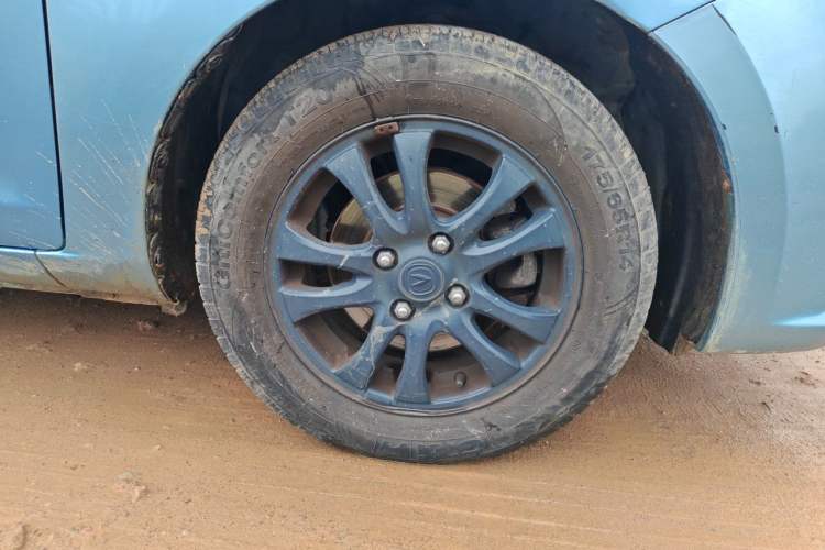 Used CHANGAN Alsvin V3 2015 1.4L Manual Warm-Hearted Model China V Standard Right Front Wheel Hub