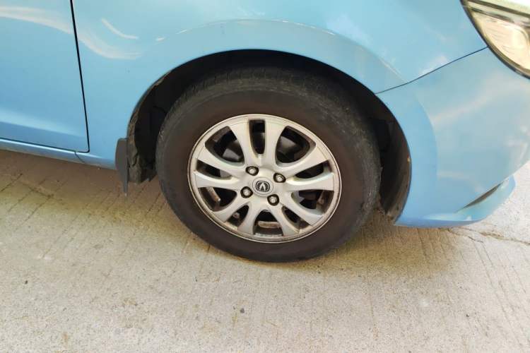 Used CHANGAN Alsvin V3 2015 1.4L Manual Warm-Hearted Model China V Standard Right Front Wheel Hub
