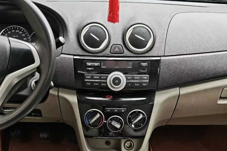 Used CHANGAN Alsvin V3 2015 1.4L Manual Meiruan Model China V Standard Audio And AC Panel
