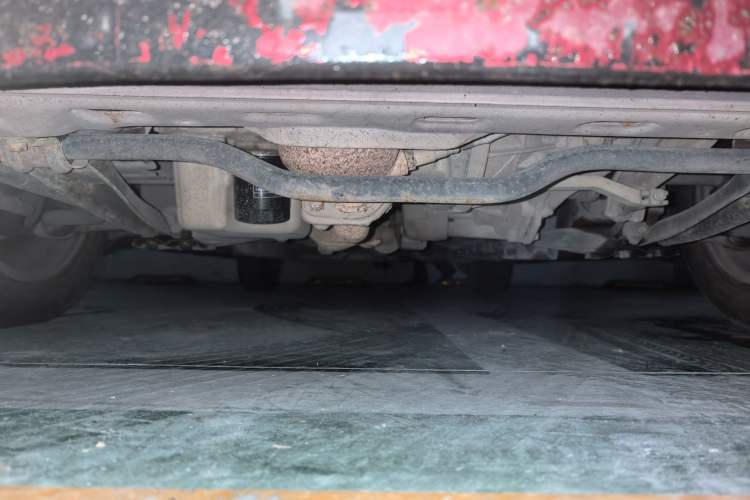 Used CHANGAN Alsvin V3 2015 1.4L Manual Warm-Hearted Model China V Standard Chassis Front
