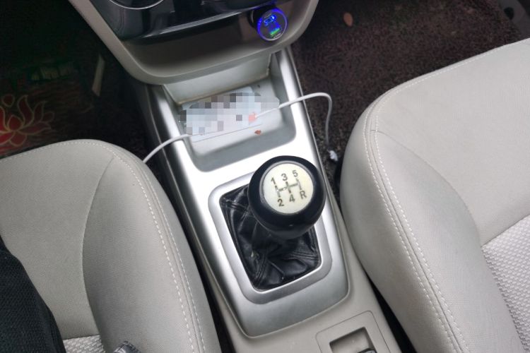 Used CHANGAN Alsvin V3 2015 1.4L Manual Warm-Hearted Model China IV Standard Gear Lever