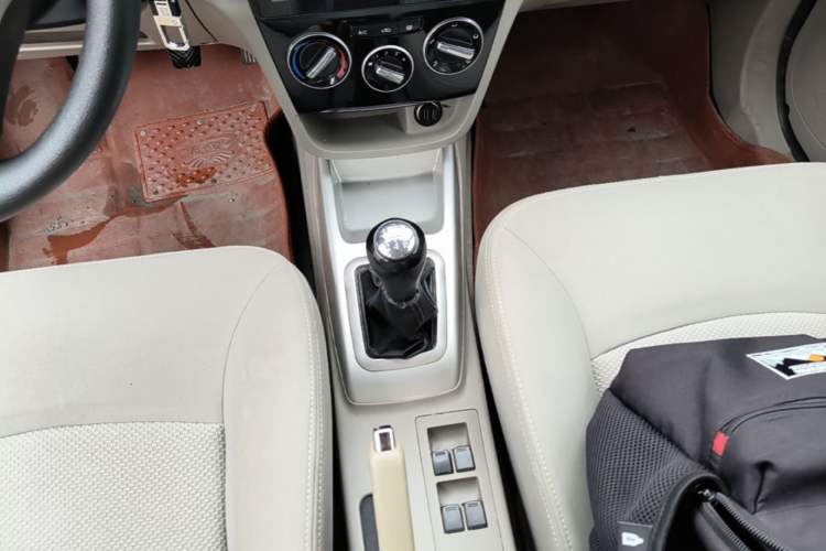 Used CHANGAN Alsvin V3 2015 1.4L Manual Meiruan Model China V Standard Gear Lever