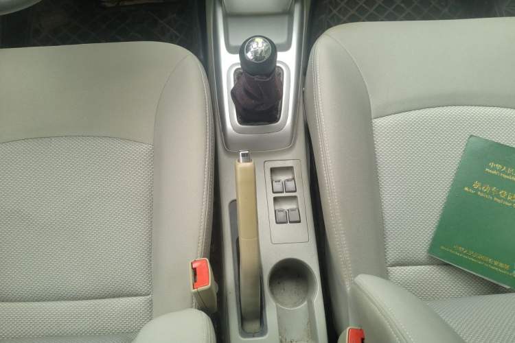 Used CHANGAN Alsvin V3 2015 1.4L Manual Meiruan Model China V Standard Gear Lever