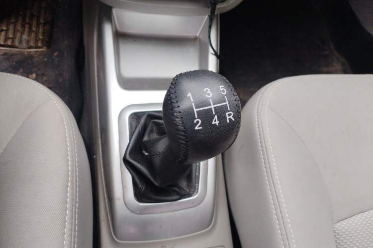 Used CHANGAN Alsvin V3 2015 1.4L Manual Meiruan Model China V Standard Gear Lever