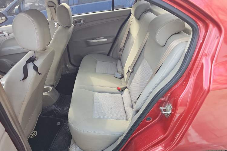Used CHANGAN Alsvin V3 2015 1.4L Manual Meiruan Model China V Standard Interior 1
