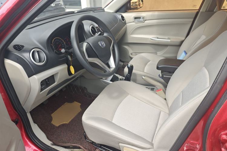 Used CHANGAN Alsvin V3 2015 1.4L Manual Warm-Hearted Model China V Standard Interior 1