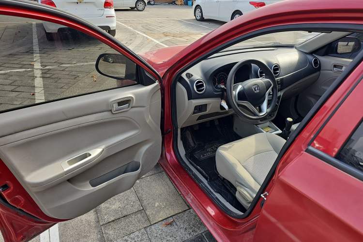 Used CHANGAN Alsvin V3 2015 1.4L Manual Meiruan Model China V Standard Interior 2