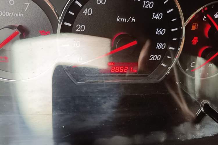 Used CHANGAN Alsvin V3 2015 1.4L Manual Meiruan Model China V Standard Odometer Close Up