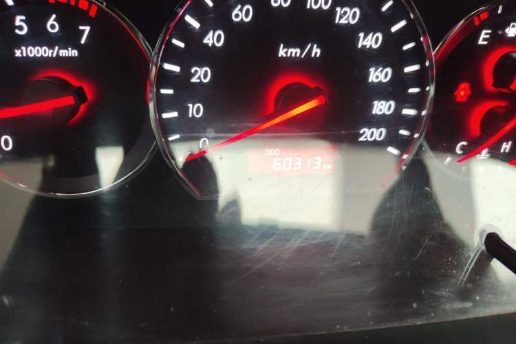 Used CHANGAN Alsvin V3 2015 1.4L Manual Meiruan Model China V Standard Odometer Close Up