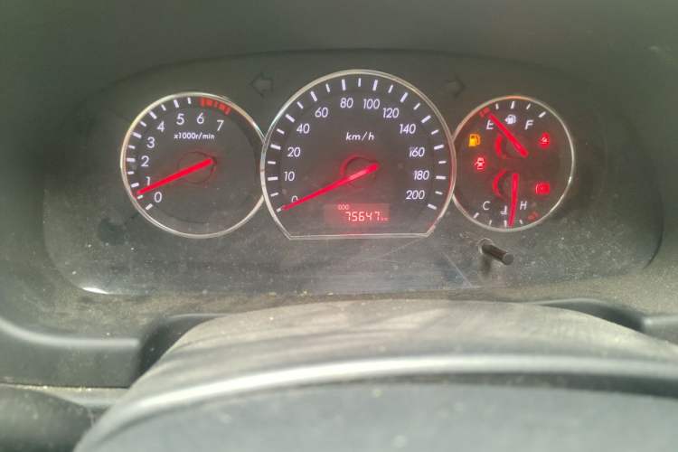 Used CHANGAN Alsvin V3 2015 1.4L Manual Meiruan Model China V Standard Odometer Close Up