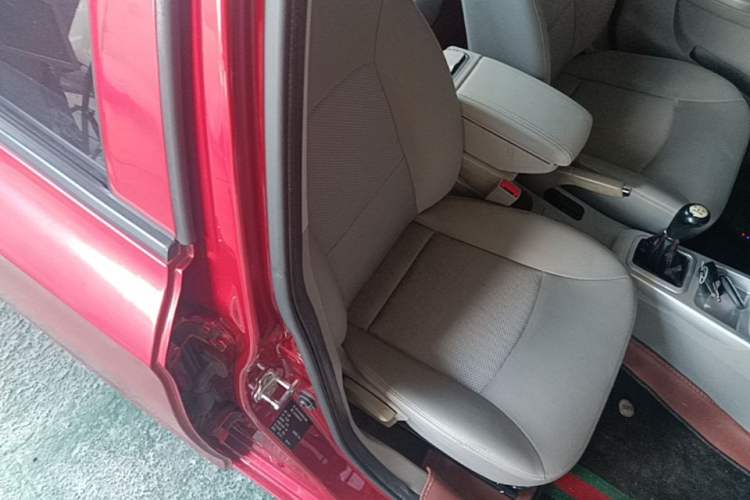 Used CHANGAN Alsvin V3 2015 1.4L Manual Meiruan Model China V Standard Right Front Seat