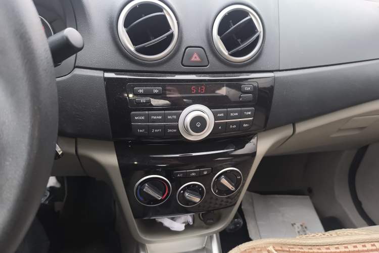 Used CHANGAN Alsvin V3 2015 1.4L Manual Meiman Model China IV Standard Audio And AC Panel