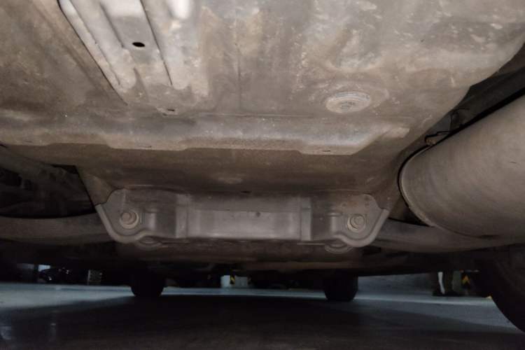 Used CHANGAN Alsvin V3 2015 1.4L Manual Warm-Hearted Model China IV Standard Chassis Rear