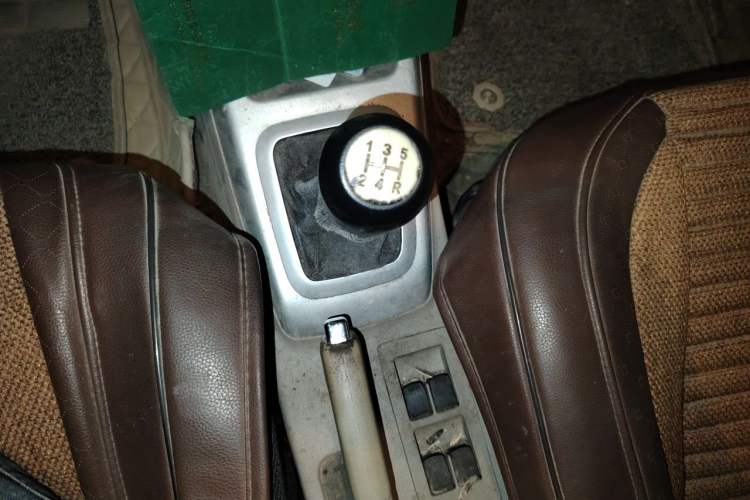 Used CHANGAN Alsvin V3 2015 1.4L Manual Meiruan Model China V Standard Gear Lever