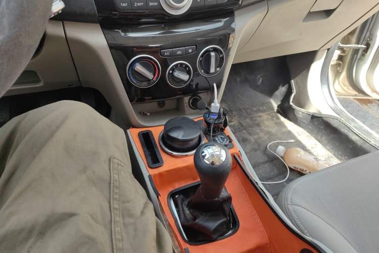 Used CHANGAN Alsvin V3 2015 1.4L Manual Meiruan Model China V Standard Gear Lever