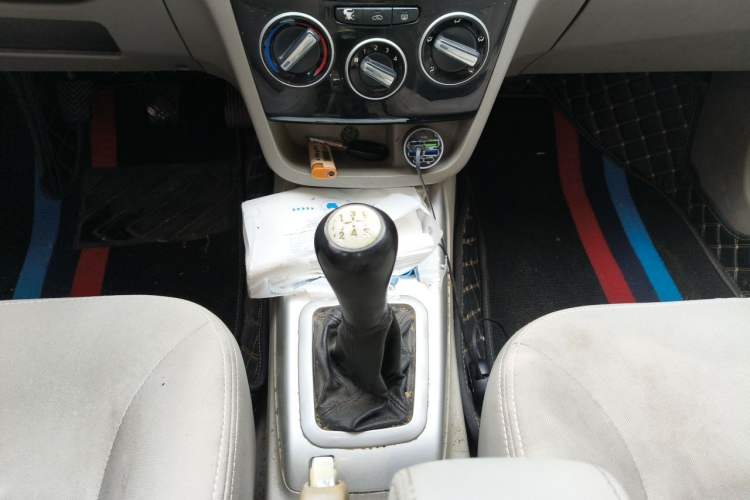 Used CHANGAN Alsvin V3 2015 1.4L Manual Meiman Model China IV Standard Gear Lever