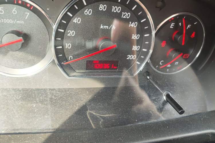 Used CHANGAN Alsvin V3 2015 1.4L Manual Meiruan Model China V Standard Odometer Close Up