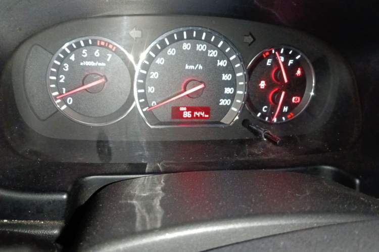 Used CHANGAN Alsvin V3 2015 1.4L Manual Meiman Model China IV Standard Odometer Close Up