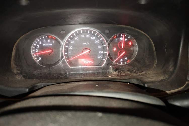 Used CHANGAN Alsvin V3 2015 1.4L Manual Meiruan Model China V Standard Odometer Close Up