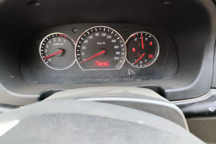 Used CHANGAN Alsvin V3 2015 1.4L Manual Meiruan Model China V Standard Odometer Close Up