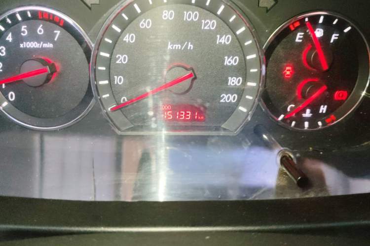 Used CHANGAN Alsvin V3 2015 1.4L Manual Meiruan Model China V Standard Odometer Close Up