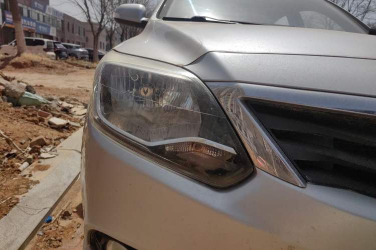 Used CHANGAN Alsvin V3 2015 1.4L Manual Meiruan Model China V Standard Right Front Headlight