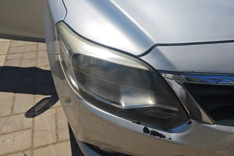 Used CHANGAN Alsvin V3 2015 1.4L Manual Warm-Hearted Model China V Standard Right Front Headlight