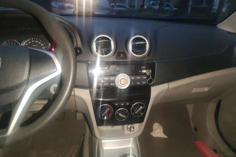 Used CHANGAN Alsvin V3 2015 1.4L Manual Meiruan Model China V Standard Audio And AC Panel