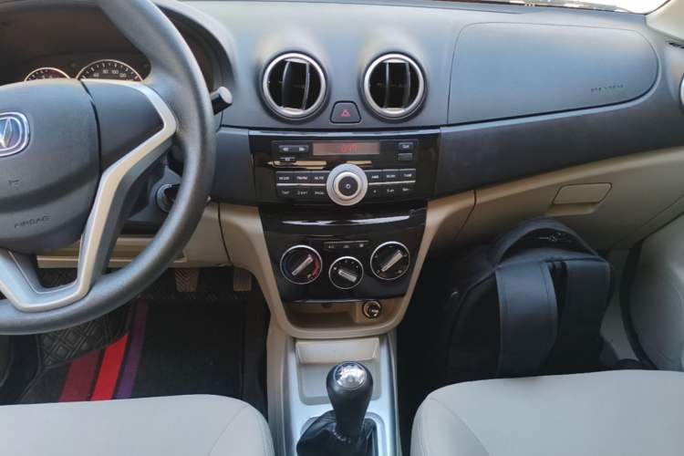 Used CHANGAN Alsvin V3 2015 1.4L Manual Warm-Hearted Model China V Standard Audio And AC Panel