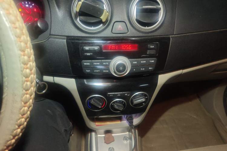 Used CHANGAN Alsvin V3 2015 1.4L Manual Meiruan Model China V Standard Audio And AC Panel