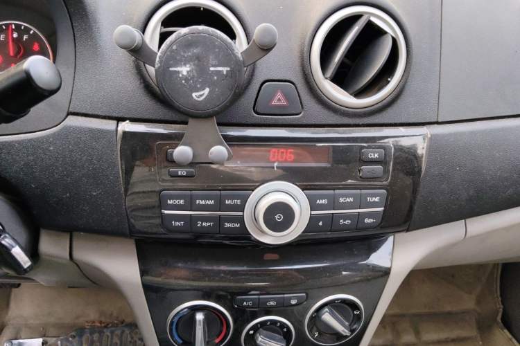 Used CHANGAN Alsvin V3 2015 1.4L Manual Meiruan Model China V Standard Audio And AC Panel