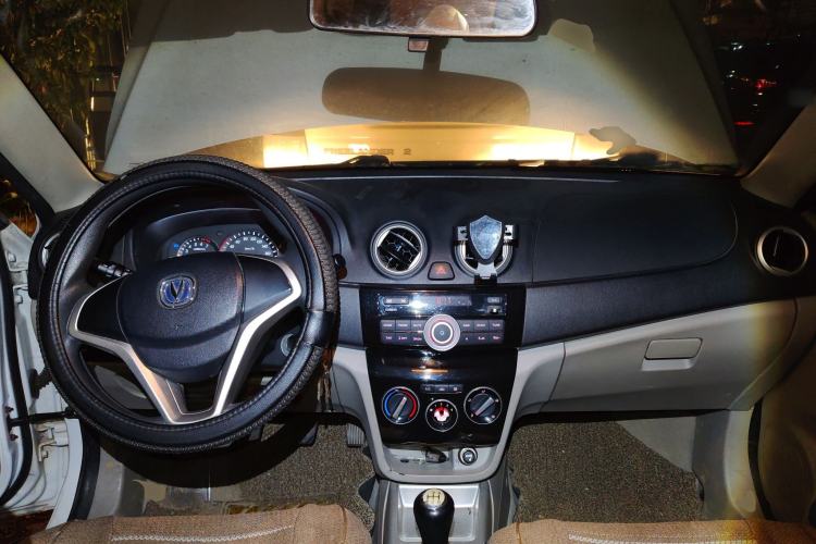 Used CHANGAN Alsvin V3 2015 1.4L Manual Meiruan Model China V Standard Center Console