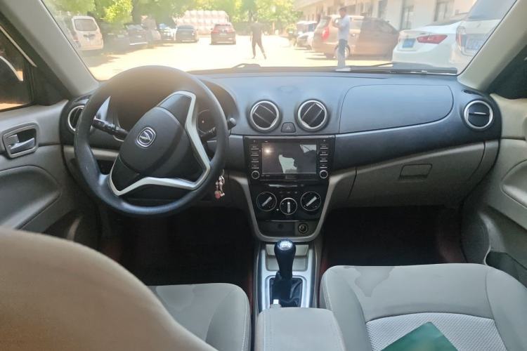Used CHANGAN Alsvin V3 2015 1.4L Manual Meiman Model China IV Standard Center Console