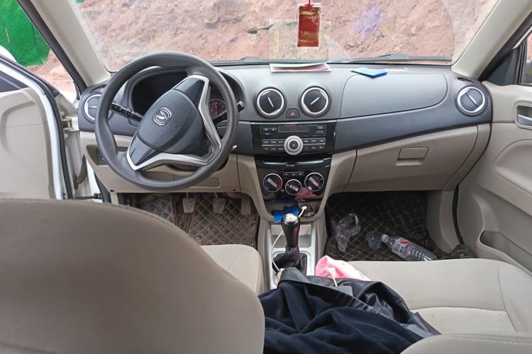 Used CHANGAN Alsvin V3 2015 1.4L Manual Meiruan Model China V Standard Center Console