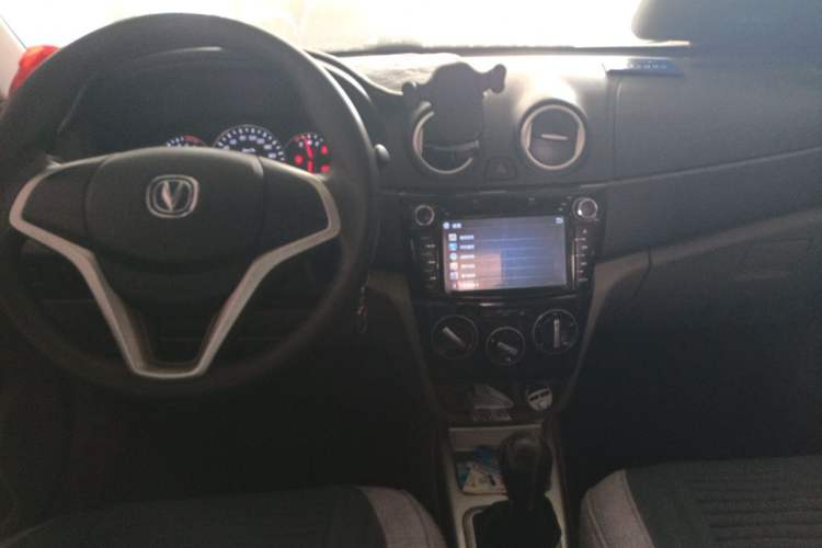 Used CHANGAN Alsvin V3 2015 1.4L Manual Warm-Hearted Model China V Standard Center Console